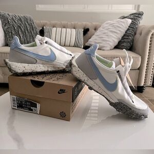 Nike waffle racer crater